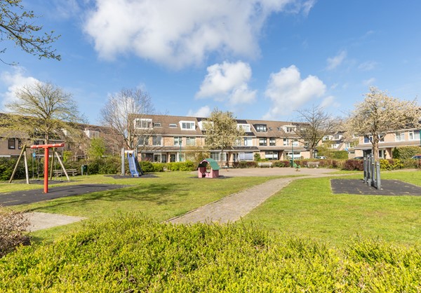 Medium property photo - Hella Haasseplantsoen 9, 2343 KR Oegstgeest